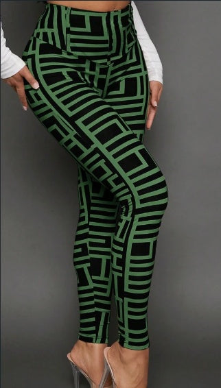 Geometric Sculpt Leggings – Soft Stretch Statement Fit